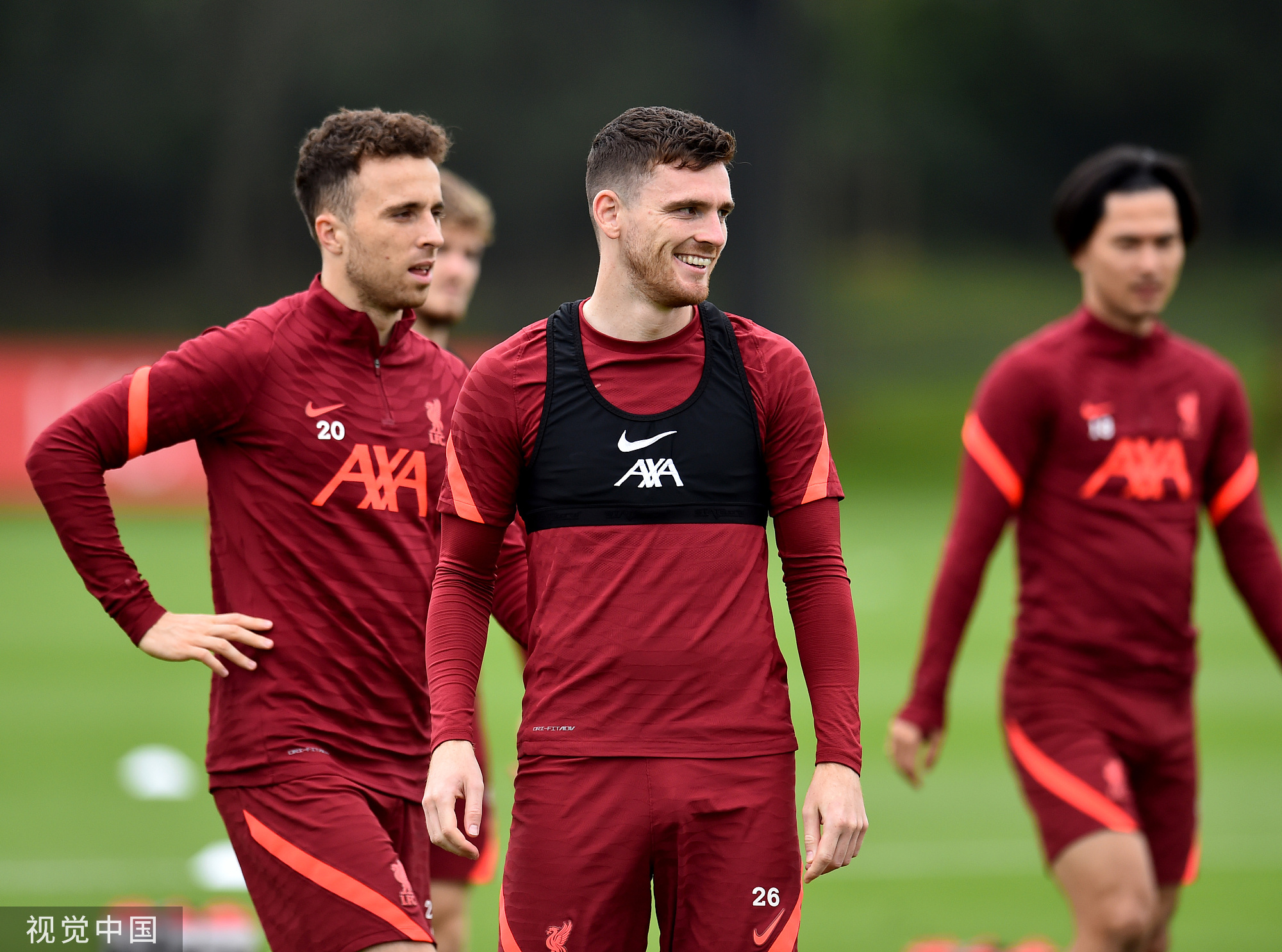 这个挤破头的赛道发展到今天，是该有人带头“回归本质”了